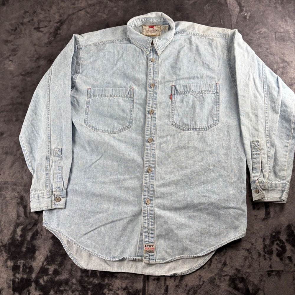 Levi's Denim Shirt Mens Medium Light Wash Long Sleeve Red Tab Button Down 4811